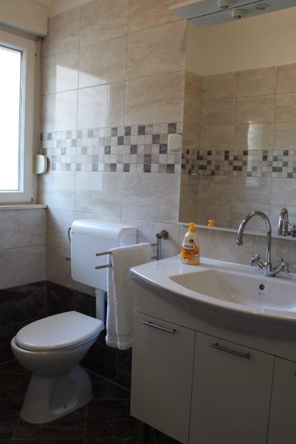 דונג'י סגט Apartments Renata מראה חיצוני תמונה